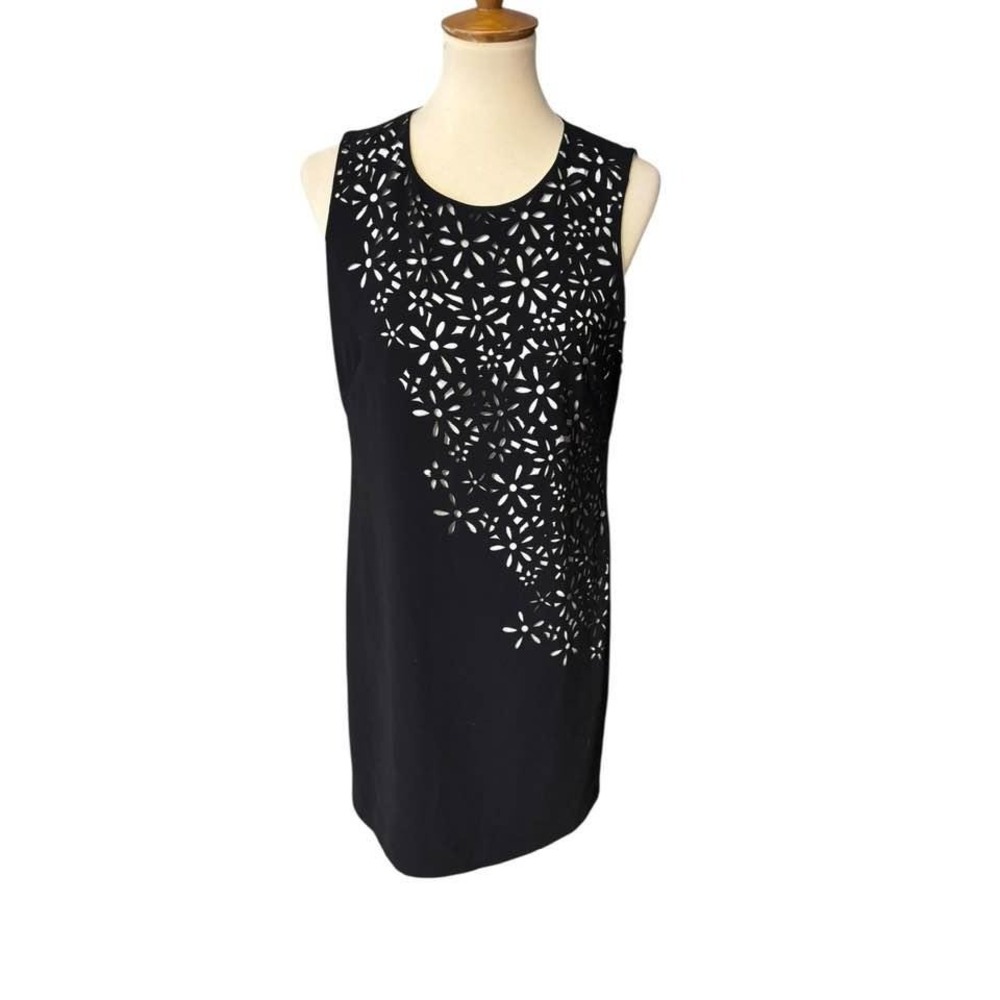 Sleeveless Black Dress Floral Laser Cut. Cocktail Wedding Guest Elegant SZ 8 - Picture 2 of 14